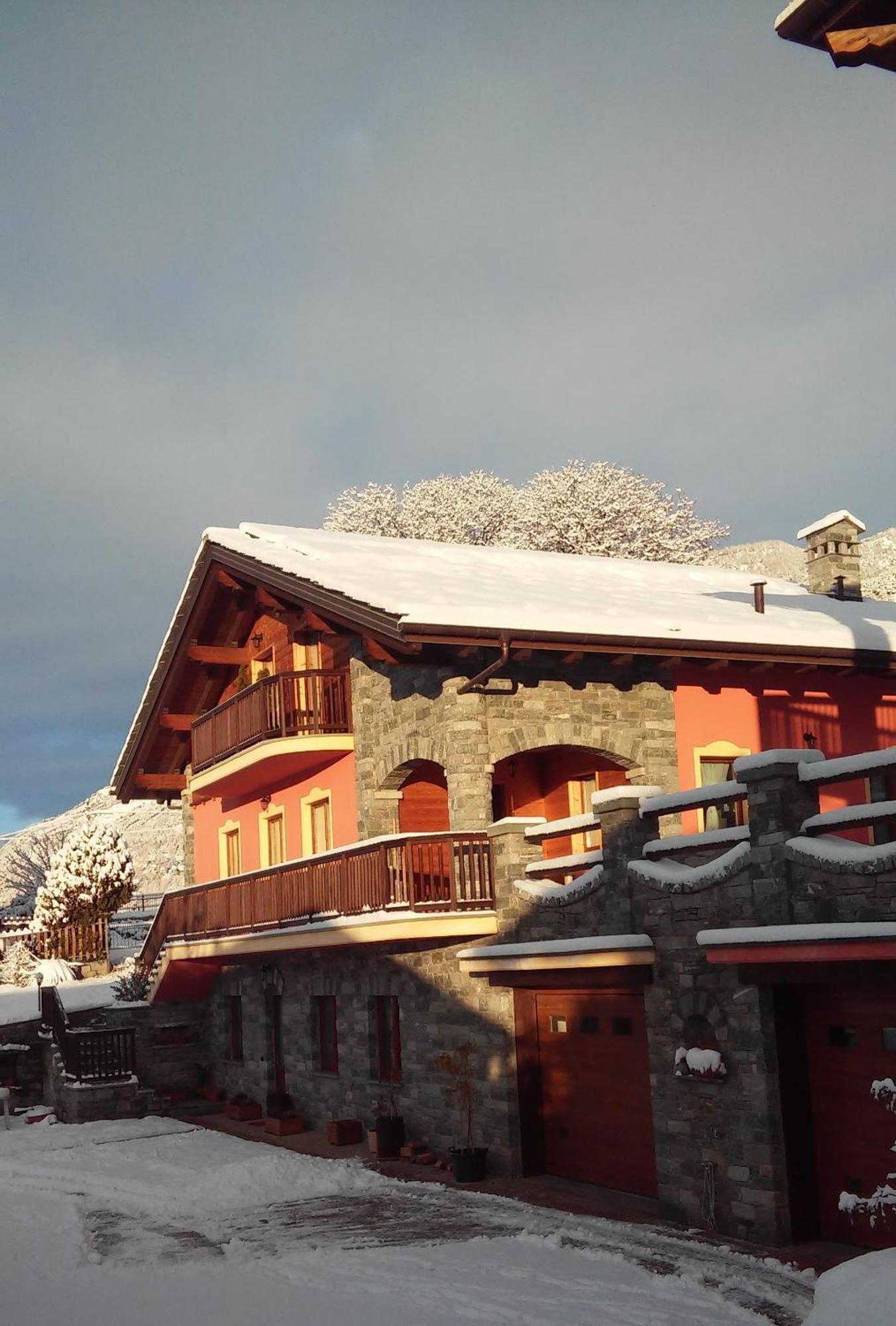 Les Vrais Rayons Hotel Verrayes Екстериор снимка