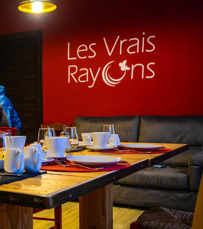 Les Vrais Rayons Hotel Verrayes Екстериор снимка