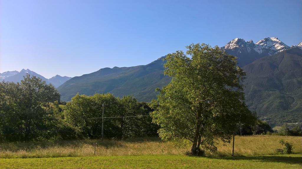 Les Vrais Rayons Hotel Verrayes Екстериор снимка