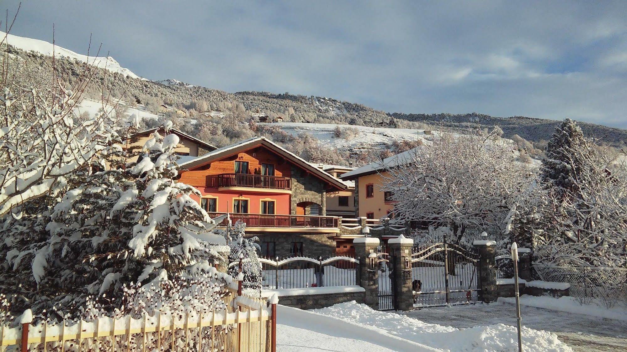 Les Vrais Rayons Hotel Verrayes Екстериор снимка
